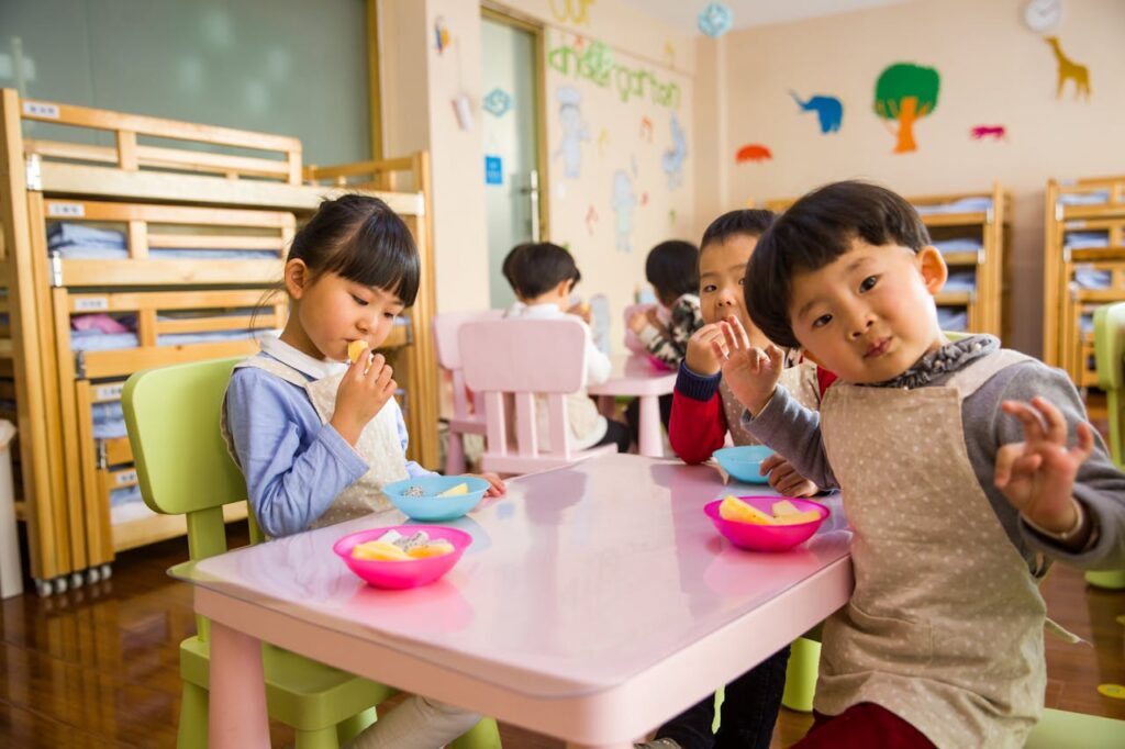 Kinder Kindergarten Lustige Sitzgelegenheiten für Kinder und Jugendliche