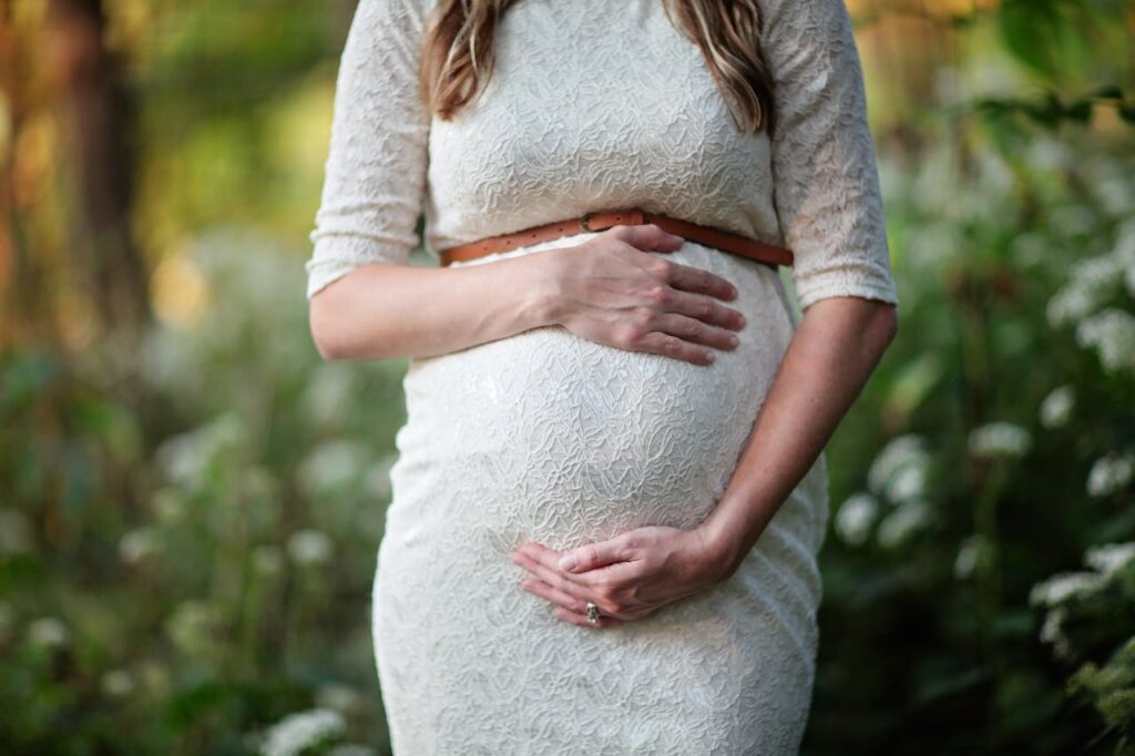 Schwangerschaft Frau werdende Mutter Bauch Warum die Schwangerschaft keine stressige Zeit sein muss