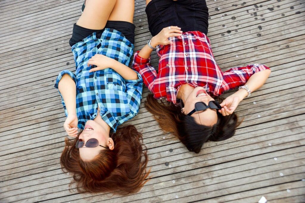 Beste Freunde haben Spaß Freundschaft als Beziehungsersatz