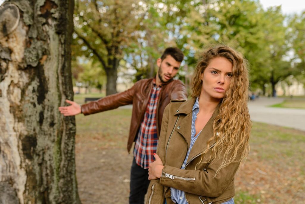 Mann und Frau im Streit „Das Hobby meines Mannes nervt mich – was tun“