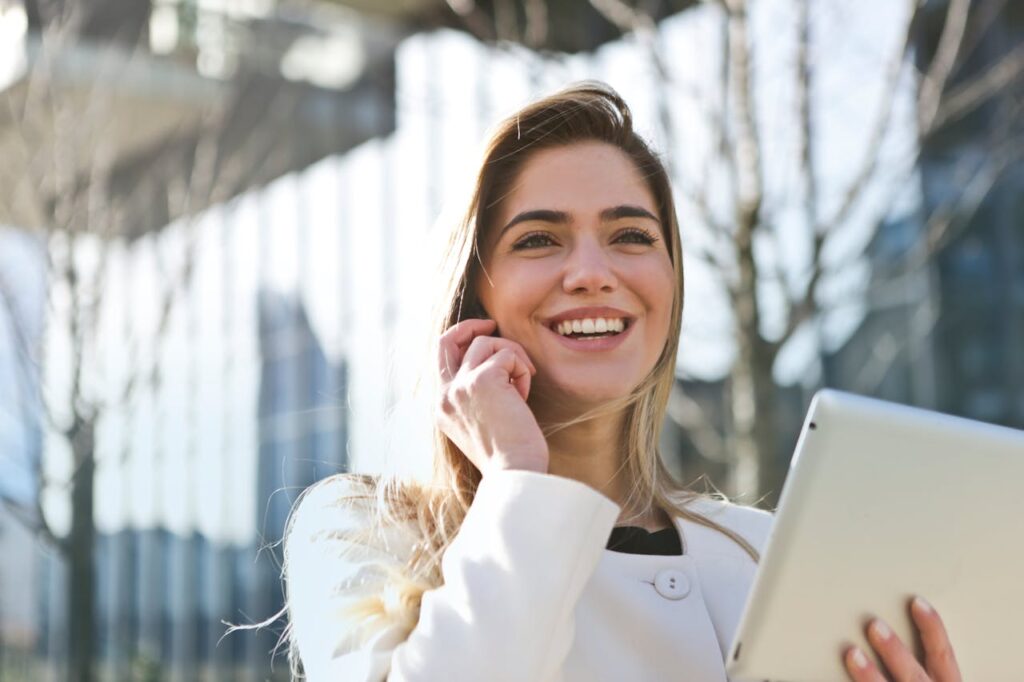 Frau Büro Arbeit Sind Frauen multitaskingfähiger